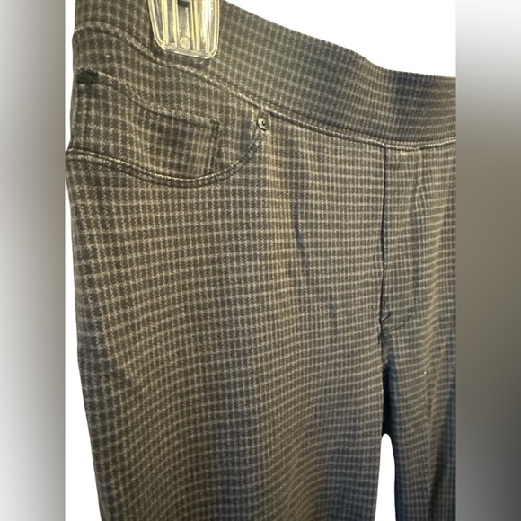 Seven black gray check pull on leggings pockets - Picture 4 of 7